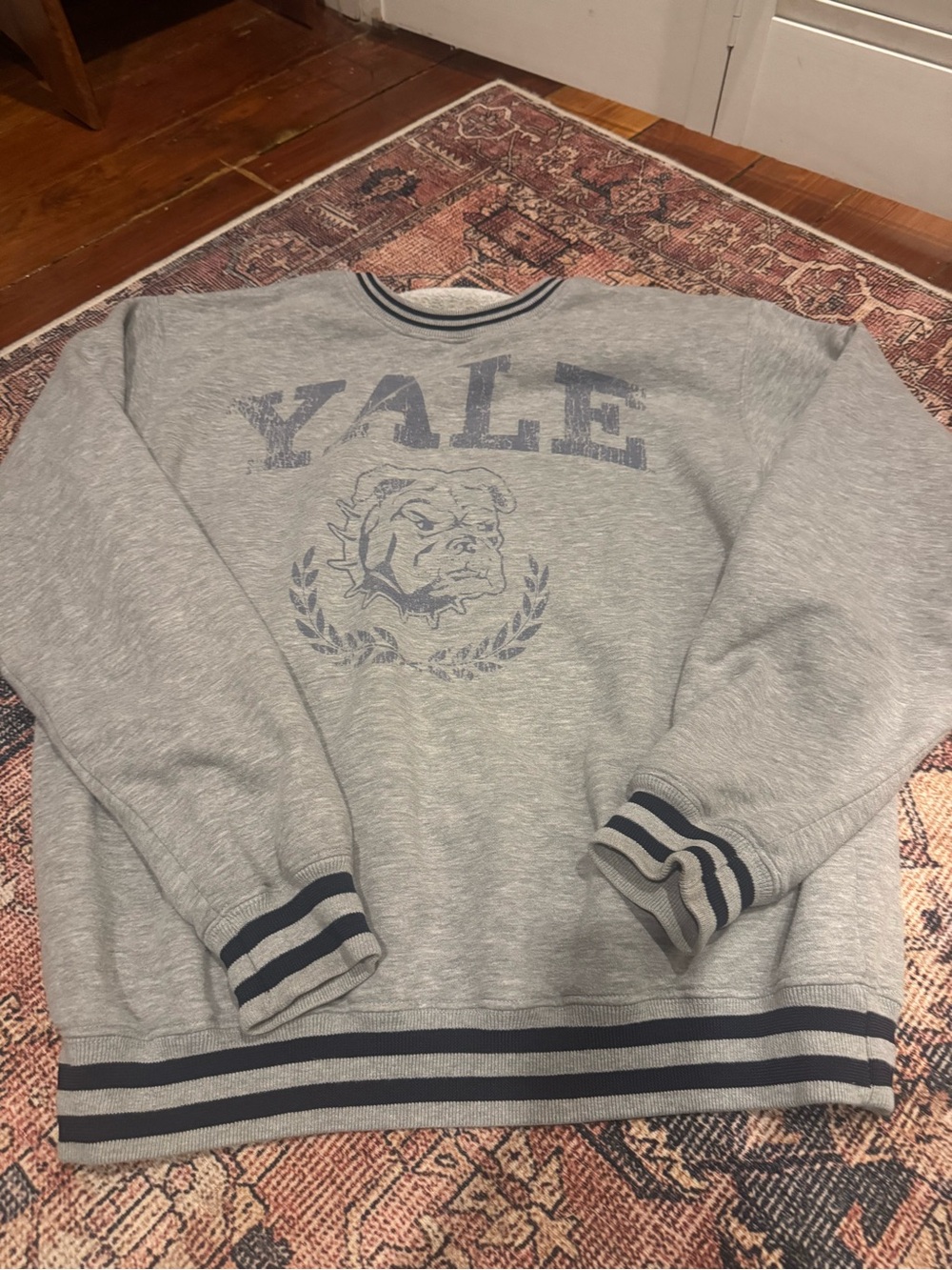 Grey Yale Crewneck Sweatshirt with Bulldog Graphic